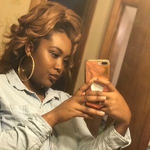 Meet your Posher, Myracle